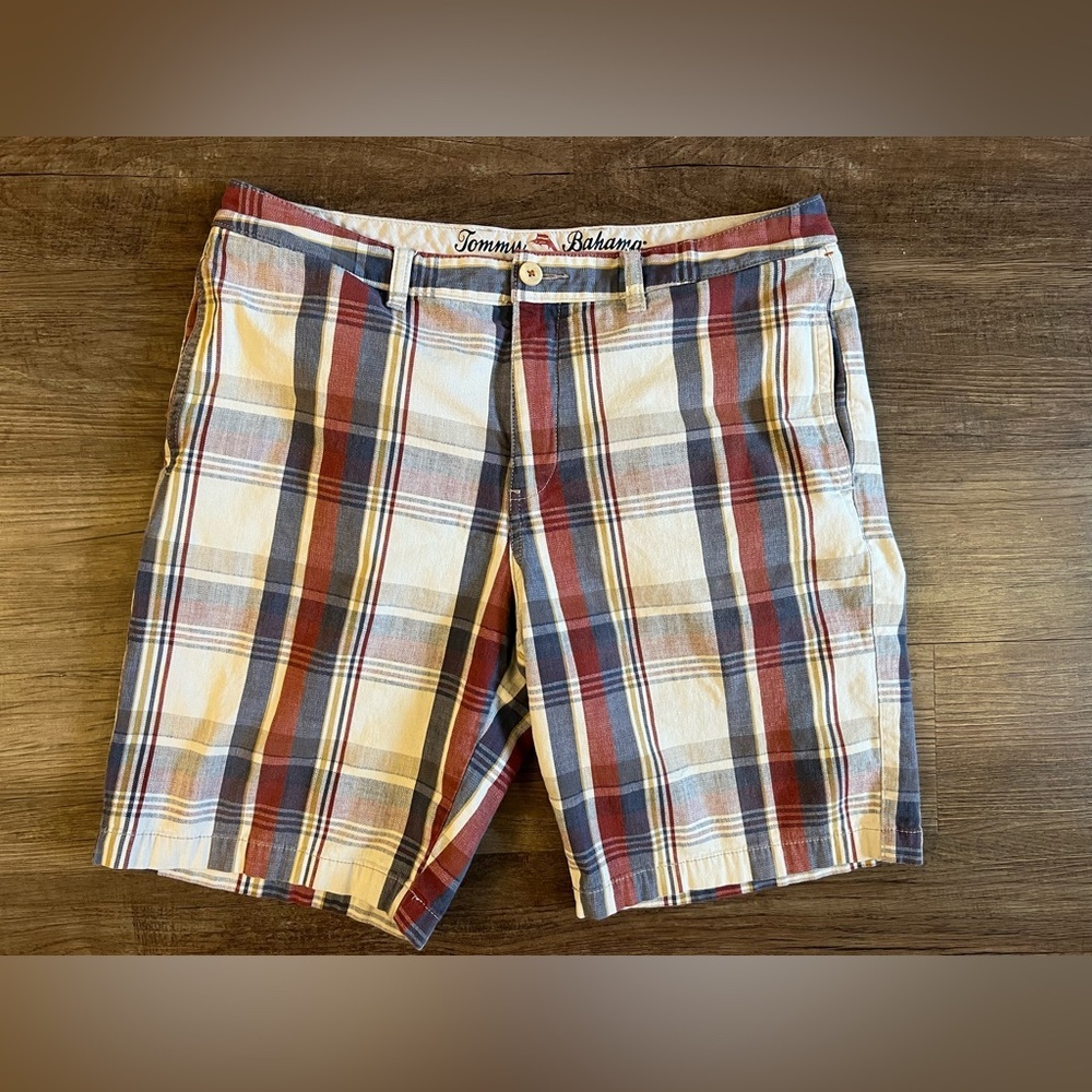 Tommy Bahama Plaid Multi Colored Shorts Size 36”W 9”L I3